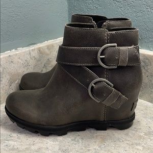 Brand new Sorel Joan of Arctic II wedge booties